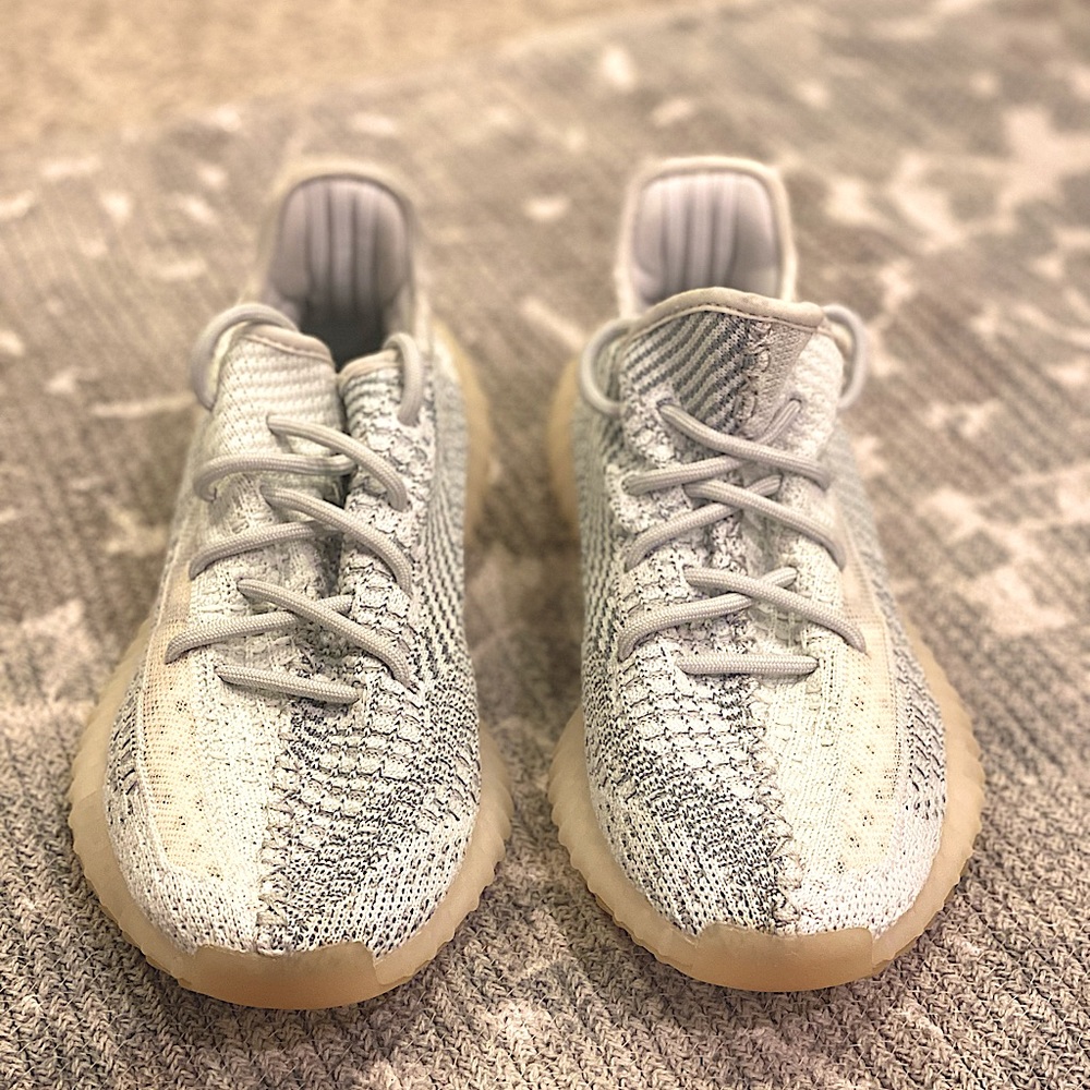 Yeezy women size 8.5 baby blue/ice blue